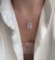 Naszyjnik Vander Jewelry noszony na szyi – elegancka biżuteria handmade wykonana w Polsce