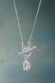 Naszyjnik Perła Vander Jewelry ze srebra 925 – oryginalny autorski projekt odlany z prawdziwej perły, ręcznie wykończona biżuteria inspirowana naturą.
